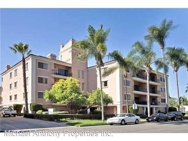 Main picture of 707 Orange Ave