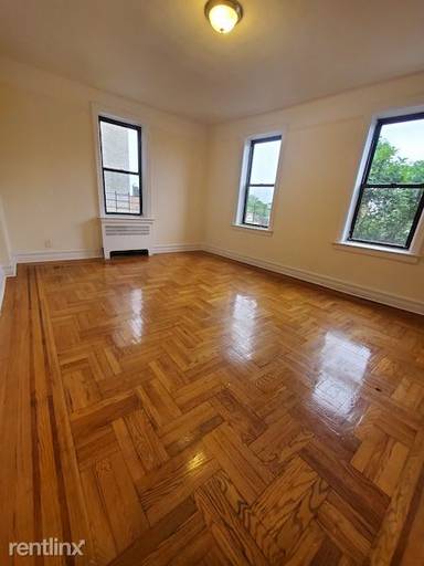 Main picture of 8760 113th St