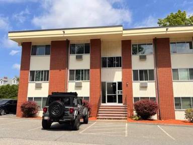 Main picture of 74 Beach St