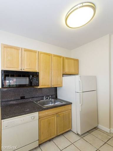 Main picture of 37 W 89th St