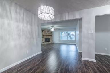 Main picture of 9715 Anderson Village Dr