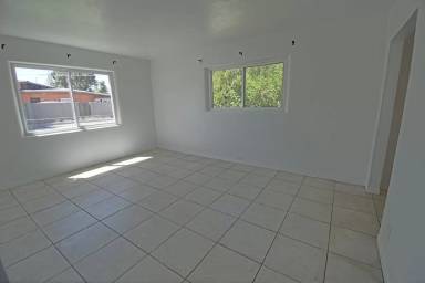 Main picture of 2434 Alvarado Dr NE