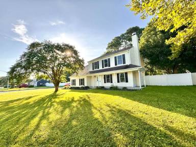 Main picture of 3917 Larchwood Dr