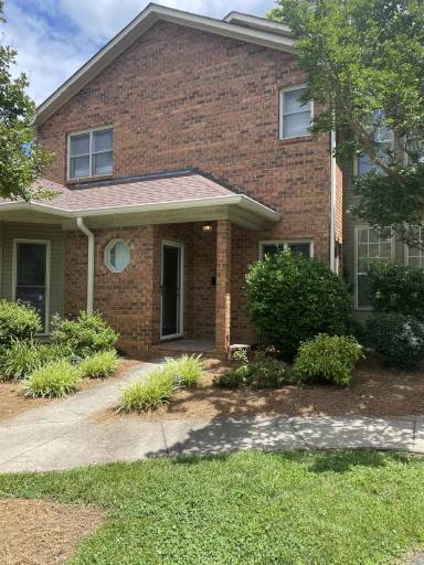 Main picture of 343 S Cherry St