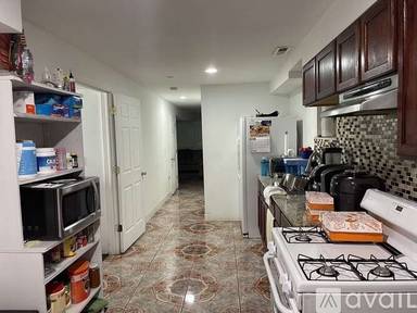 Main picture of 3700 S Hermitage Ave