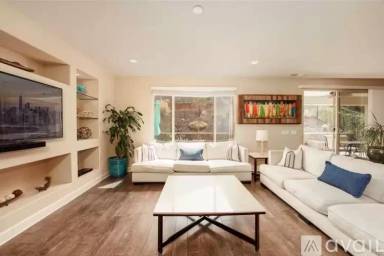 Main picture of 519 Machado Way