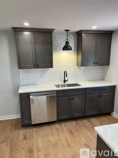 Main picture of 651 Crystal Dr