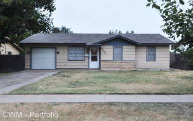 Main picture of 3025 NE 25th Ave