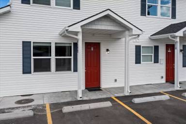 Main picture of 104 Davis Ave