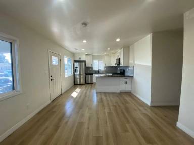 Main picture of 2927 8th Ave