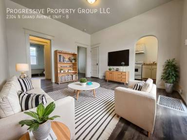Main picture of 2304 N Grand Ave