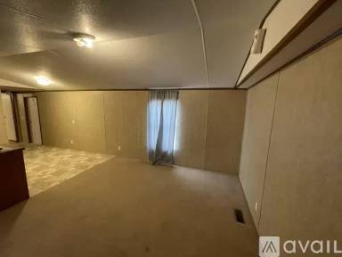 Main picture of 3741 E Crossroads