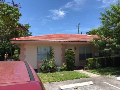 Main picture of 415 SW 15th St