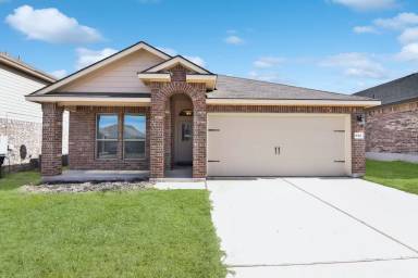 Main picture of 937 Hobby Rd