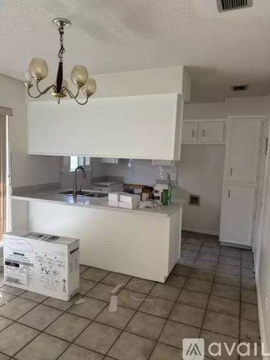 Main picture of 604 Silva Dr
