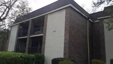 Main picture of 1855 Poplar Woods Cir W