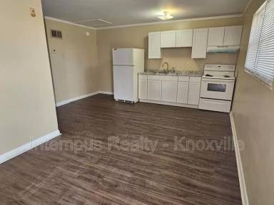 Main picture of 328 Dahlia Dr