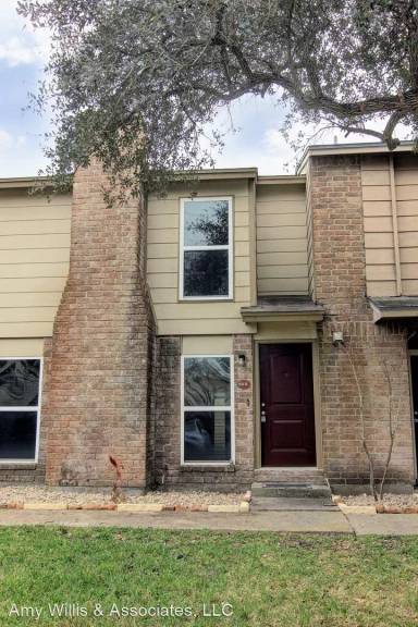 Main picture of 4023 Oak Bay Dr