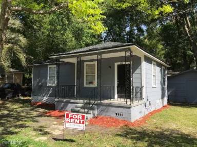 Main picture of 3233 Dillon St