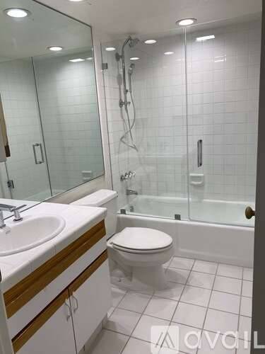 Main picture of 257 W Stocker St