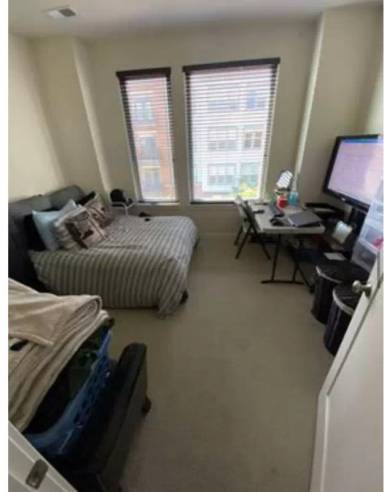 Main picture of 4520 Kennedy St