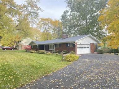 Main picture of 306 Edison Ave