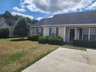 Main picture of 3786 Dover Dr