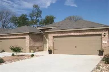 Main picture of 121 Joanne Cv