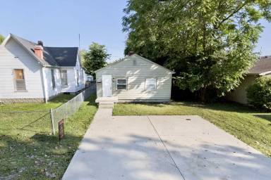Main picture of 2110 Clay St