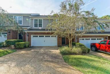 Main picture of 3242 Gramercy Pl