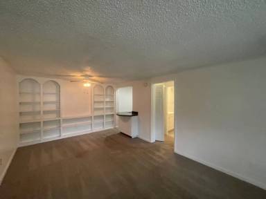 Main picture of 4001 E Michigan St