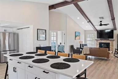 Main picture of 7615 Coquina Way