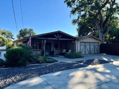 Main picture of 4925 S Escalon Bellota Rd