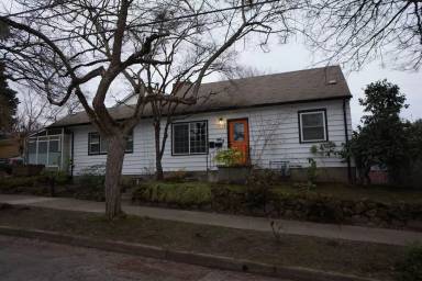 Main picture of 1035 SE Rhone St