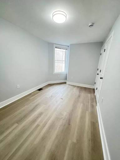 Main picture of 2619 Dickinson St