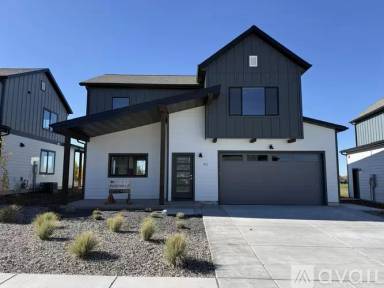 Main picture of 82 Horseshoe Loop