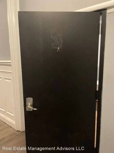 Main picture of 1432 N Broad St