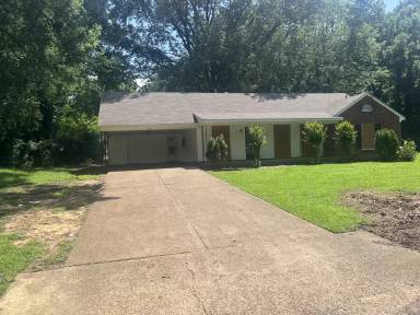 Main picture of 2121 Goodhaven Dr