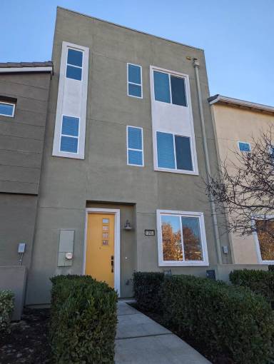 Main picture of 10960 International Dr
