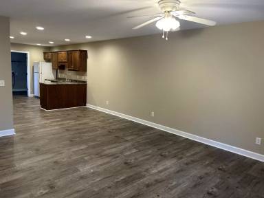 Main picture of 150 Harp Ave