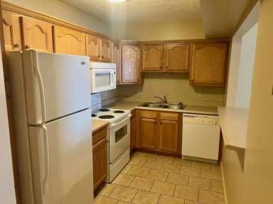 Main picture of 946 Madison Ave