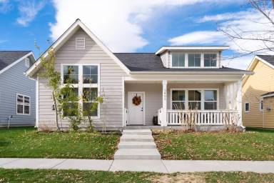 Main picture of 3403 S 21st Ave