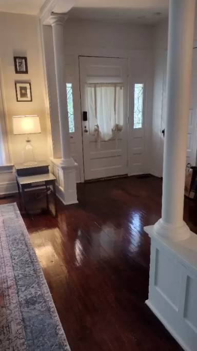 Main picture of 20 Greenwood Ave