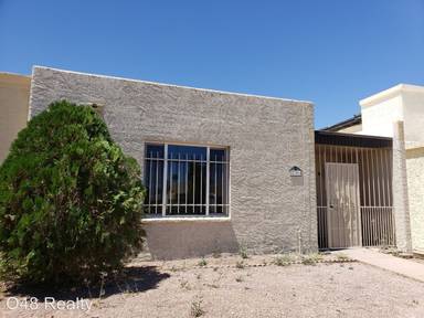 Main picture of 2301 W Vineyard Rd