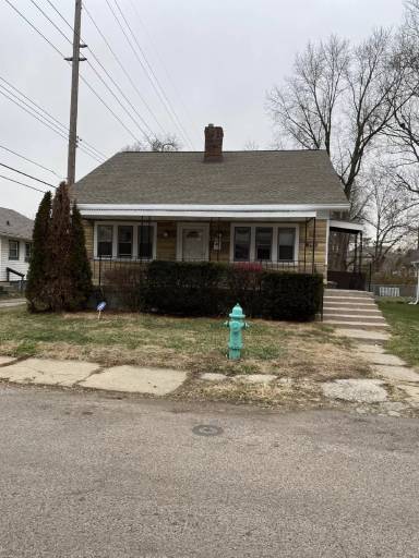 Main picture of 350 W 25th St