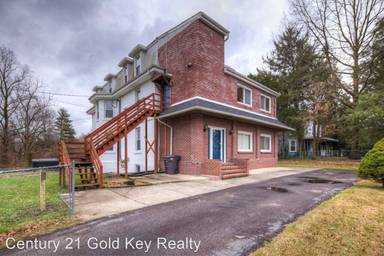 Main picture of 120 N Main St