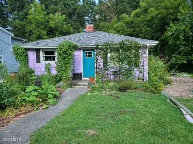 Main picture of 207 S Briggs Ave
