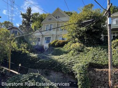 Main picture of 1952 SW Market Street Dr