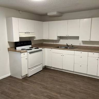 Main picture of 318 E Redwood St