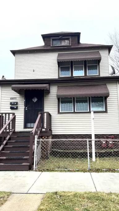 Main picture of 10655 S Hoxie Ave